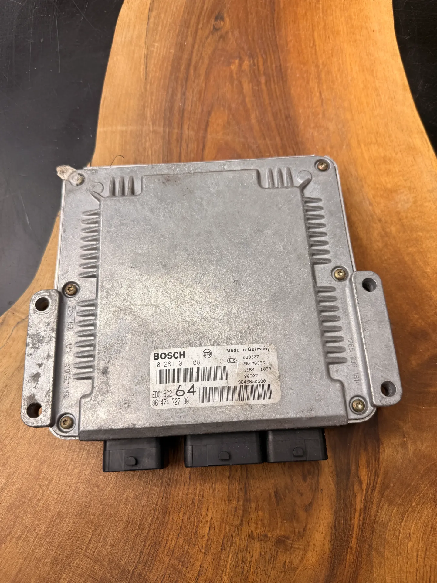 Calculateur Moteur | EDC15C2-11.1 | 0281011081 | 9647472780