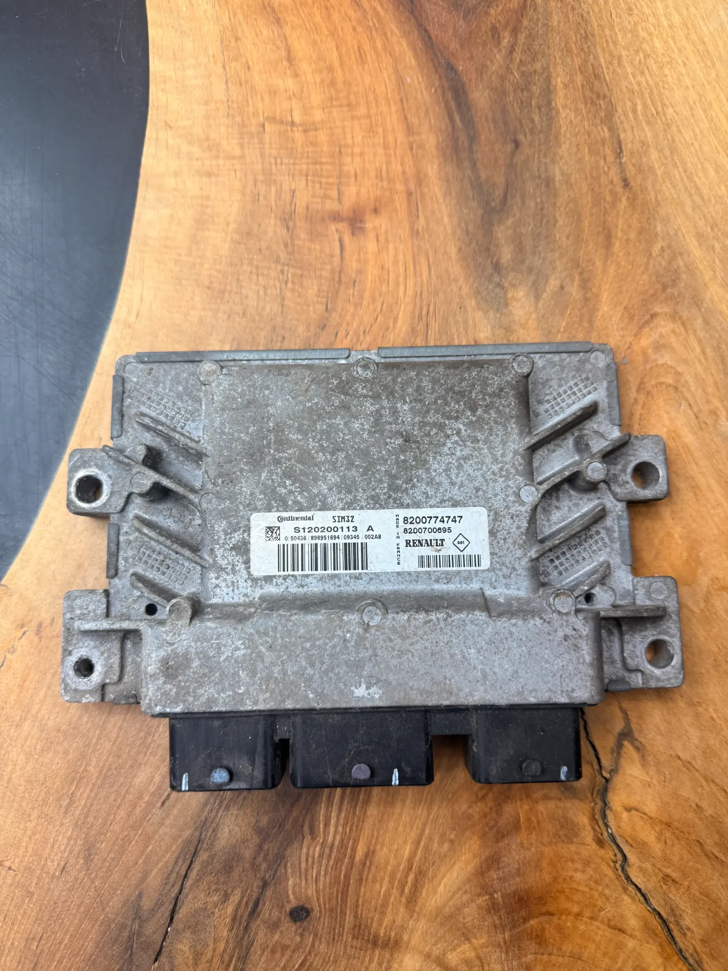 Calculateur Moteur I SIM32 | S120200113A | 8200774747 | 8200700695